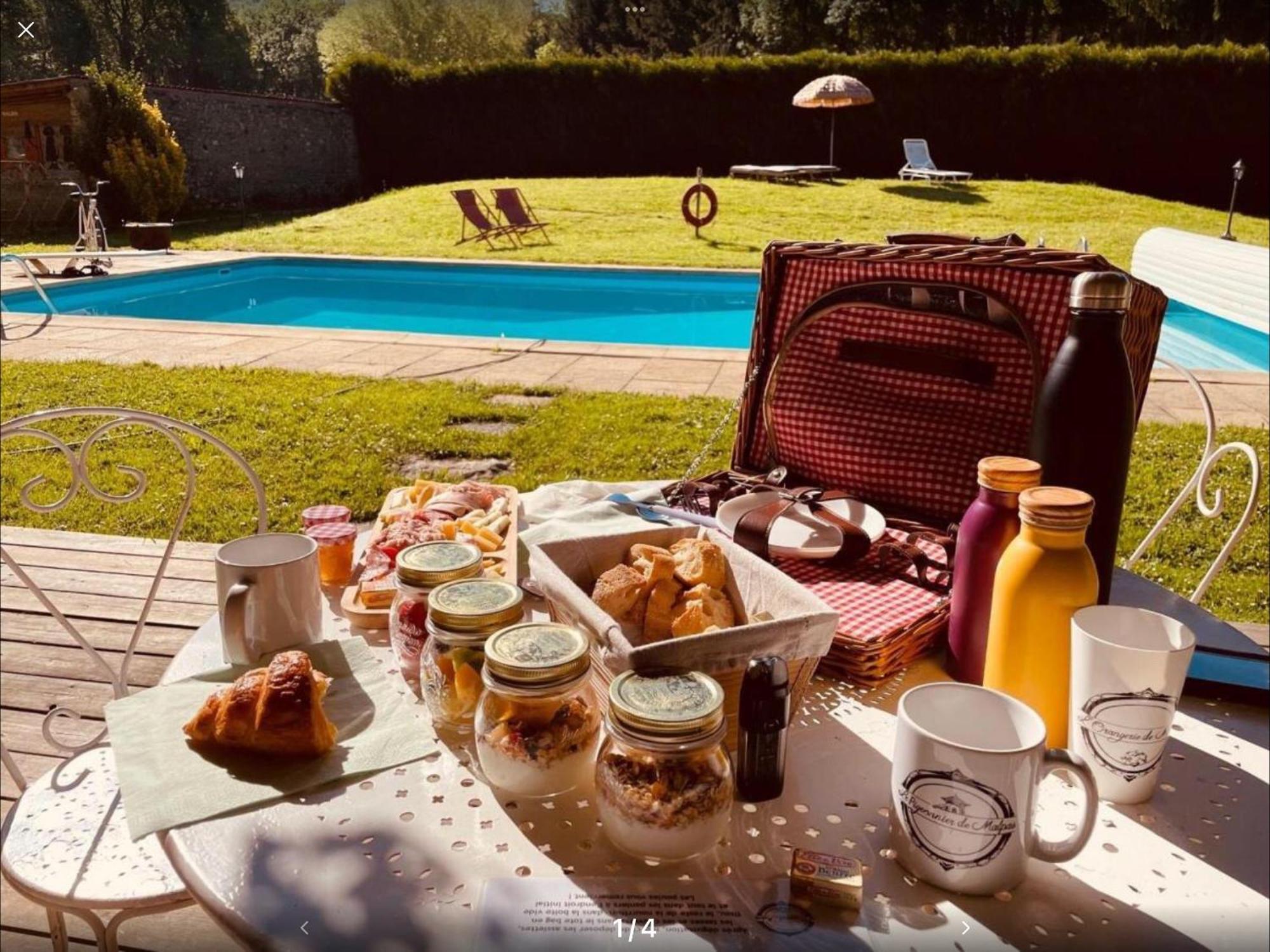 La Roulotte Deluxe De Malpas Bed and Breakfast Quingey Buitenkant foto
