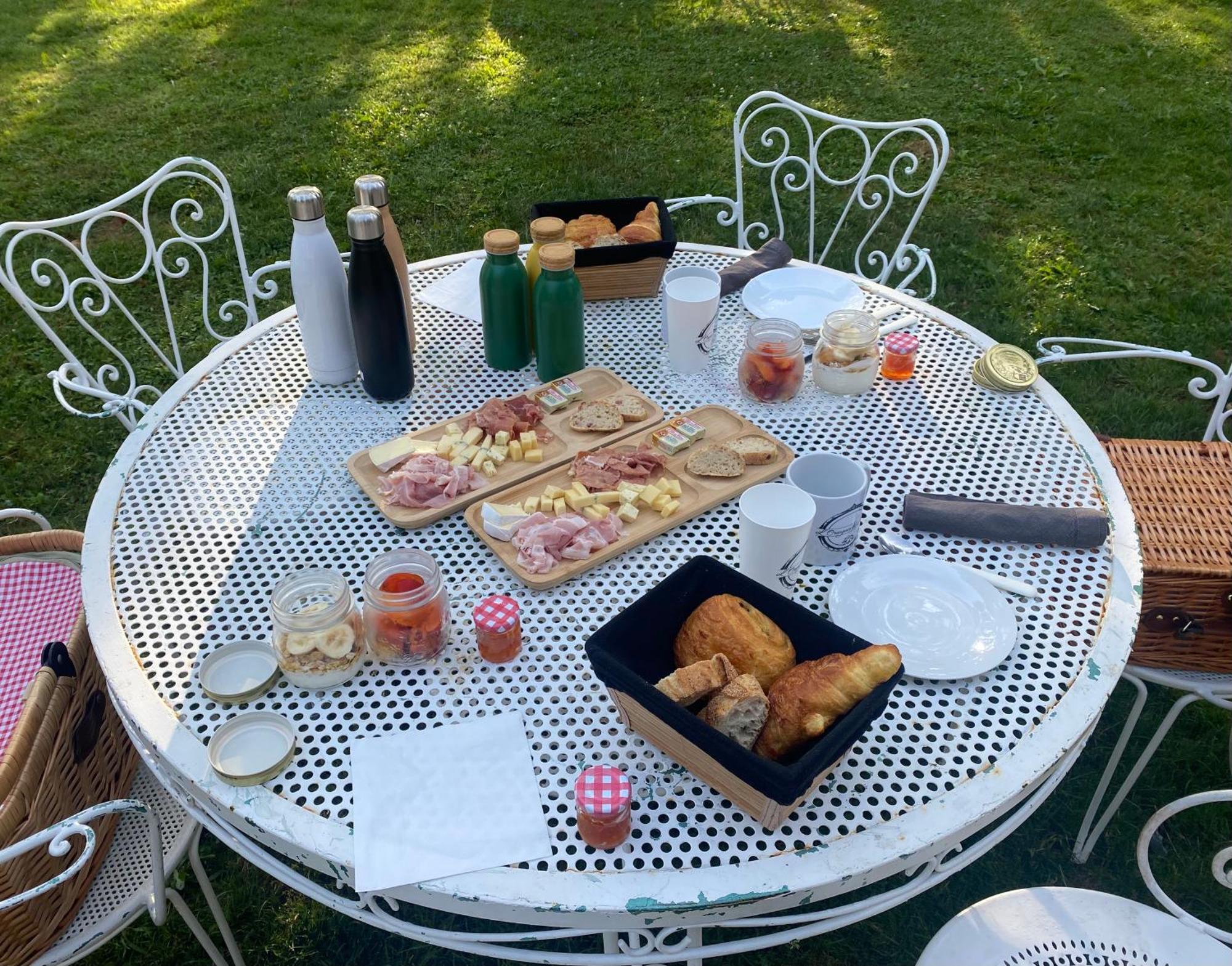 La Roulotte Deluxe De Malpas Bed and Breakfast Quingey Buitenkant foto