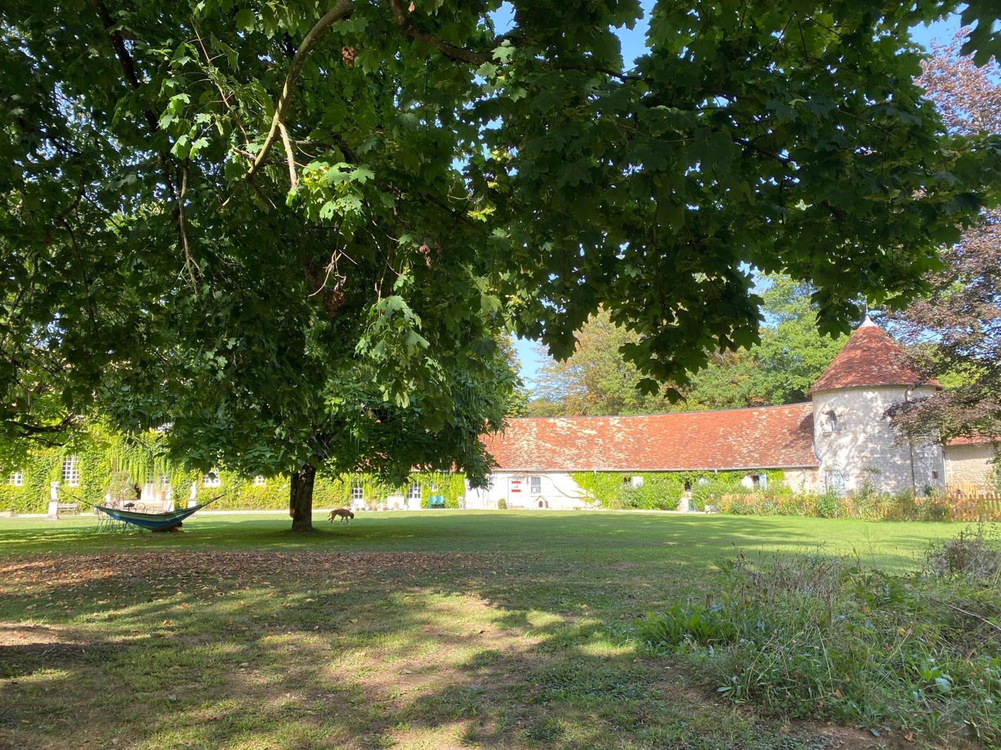La Roulotte Deluxe De Malpas Bed and Breakfast Quingey Buitenkant foto