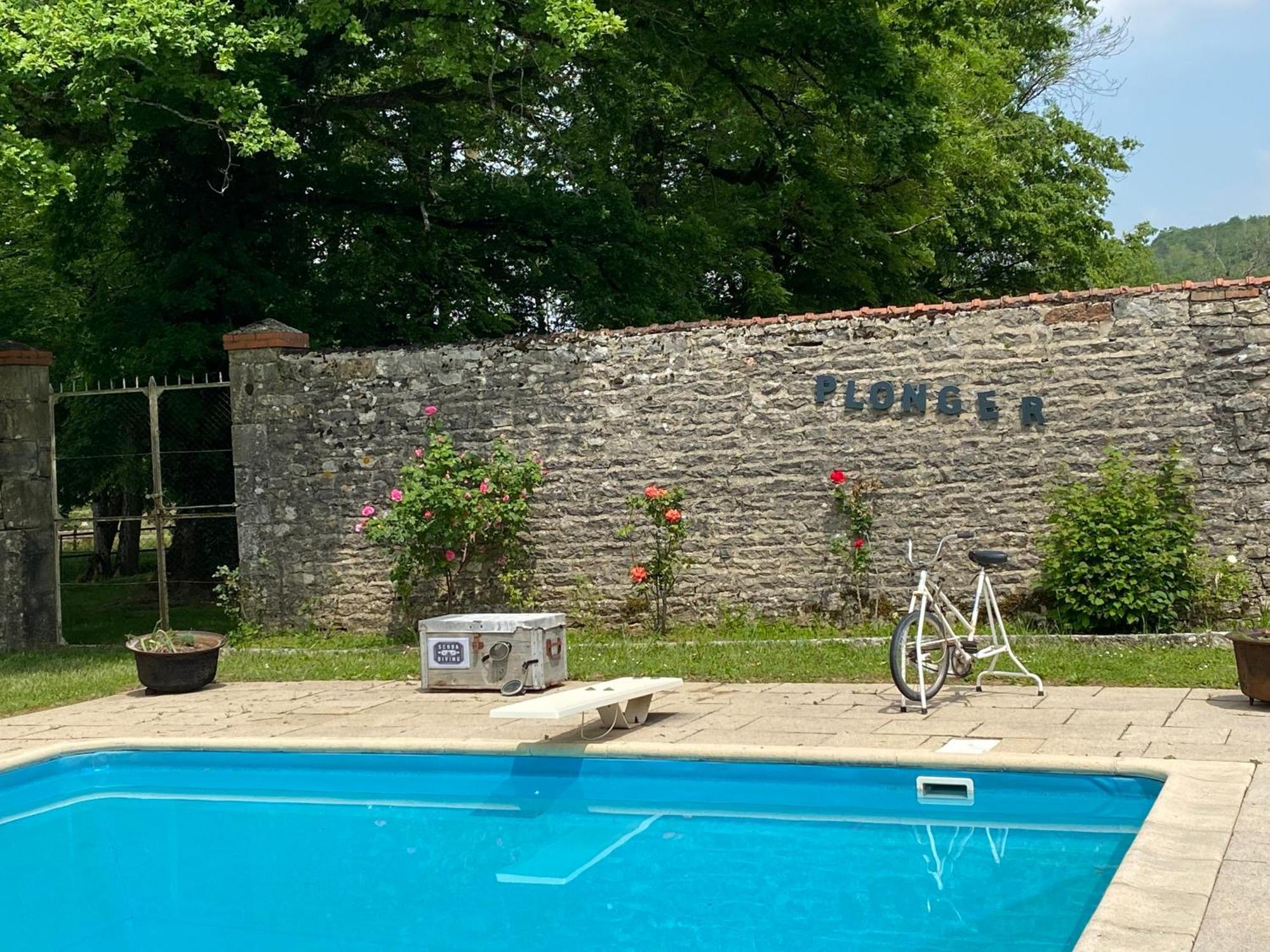 La Roulotte Deluxe De Malpas Bed and Breakfast Quingey Buitenkant foto