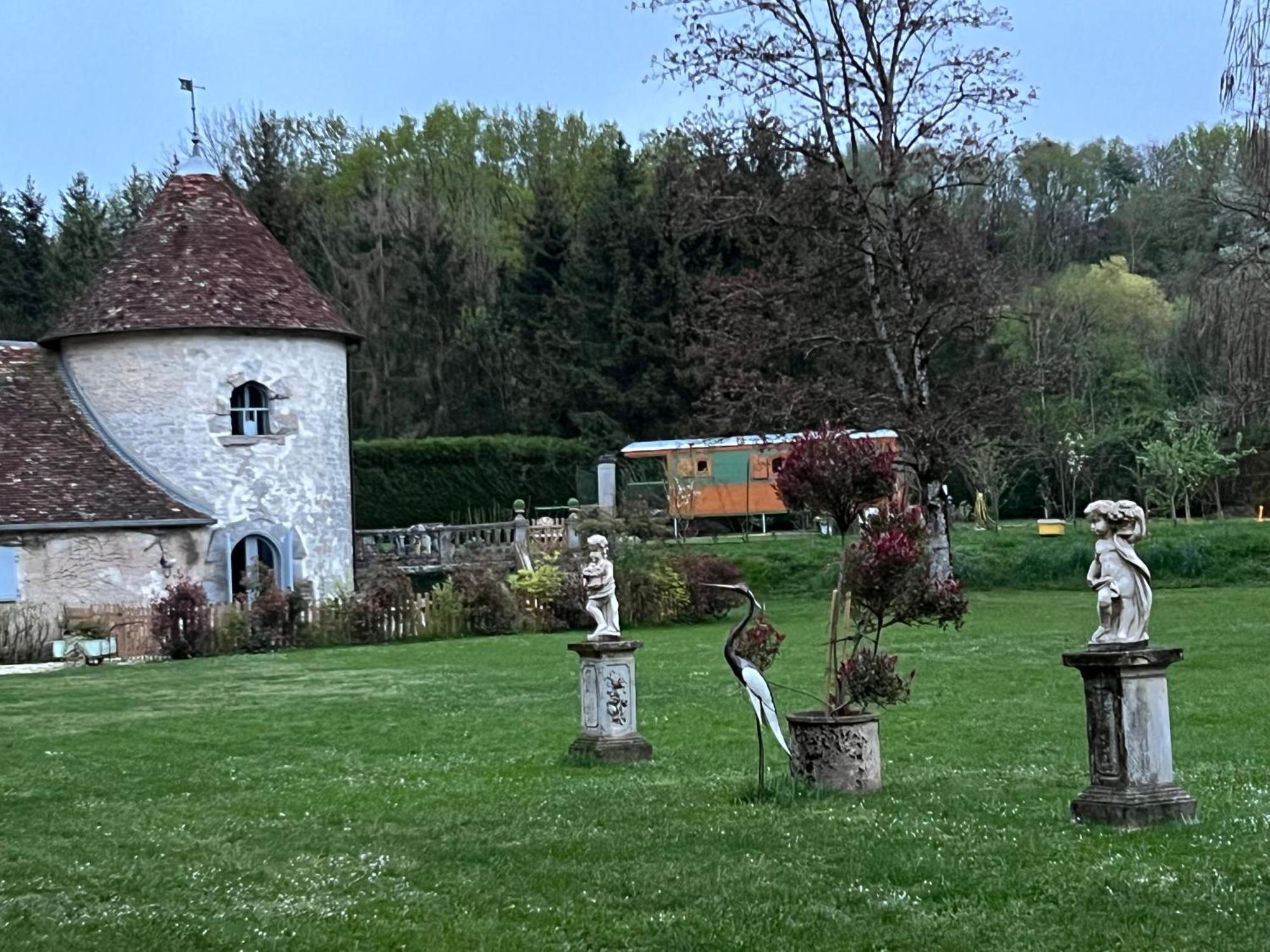 La Roulotte Deluxe De Malpas Bed and Breakfast Quingey Buitenkant foto