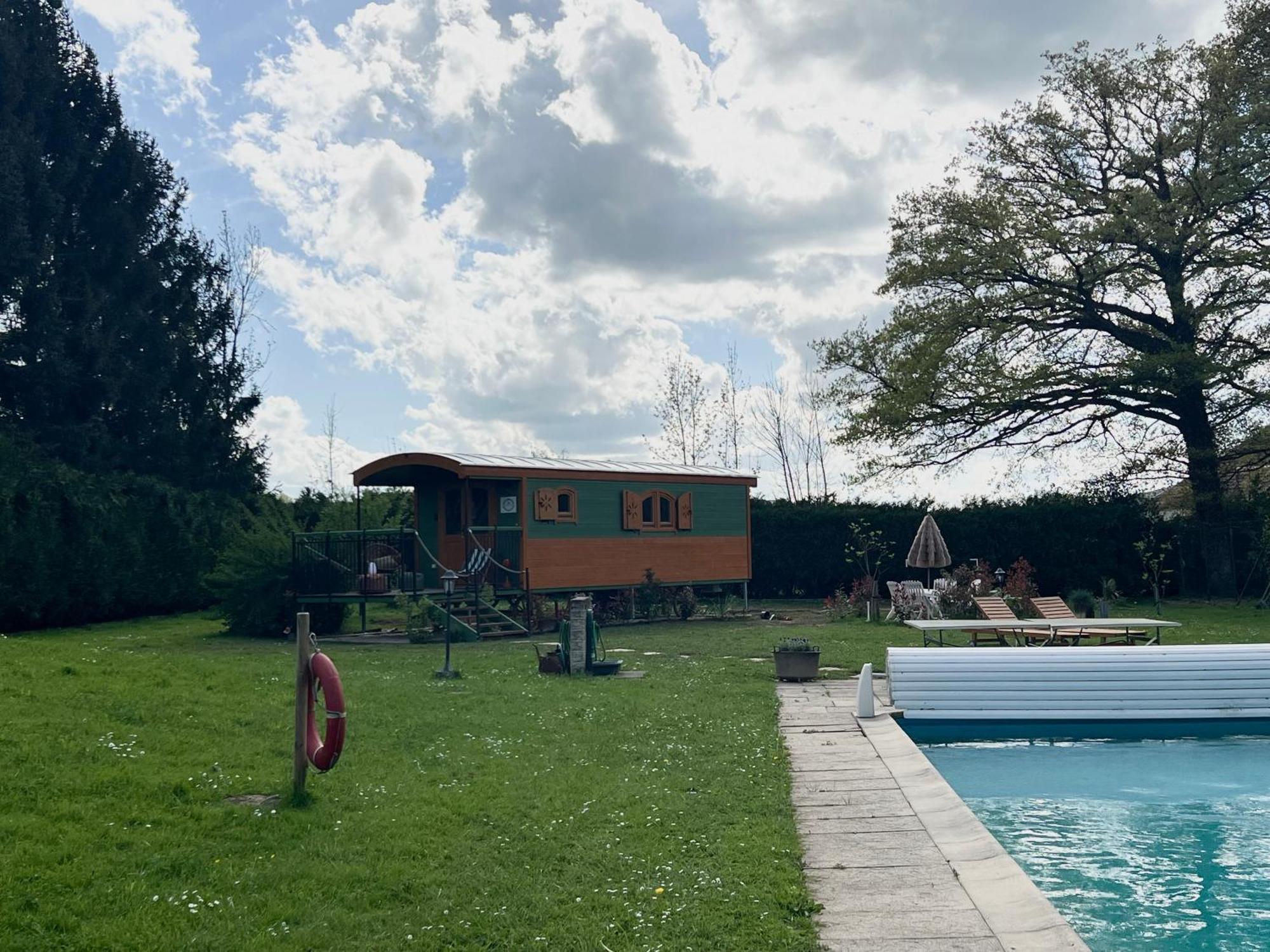 La Roulotte Deluxe De Malpas Bed and Breakfast Quingey Buitenkant foto