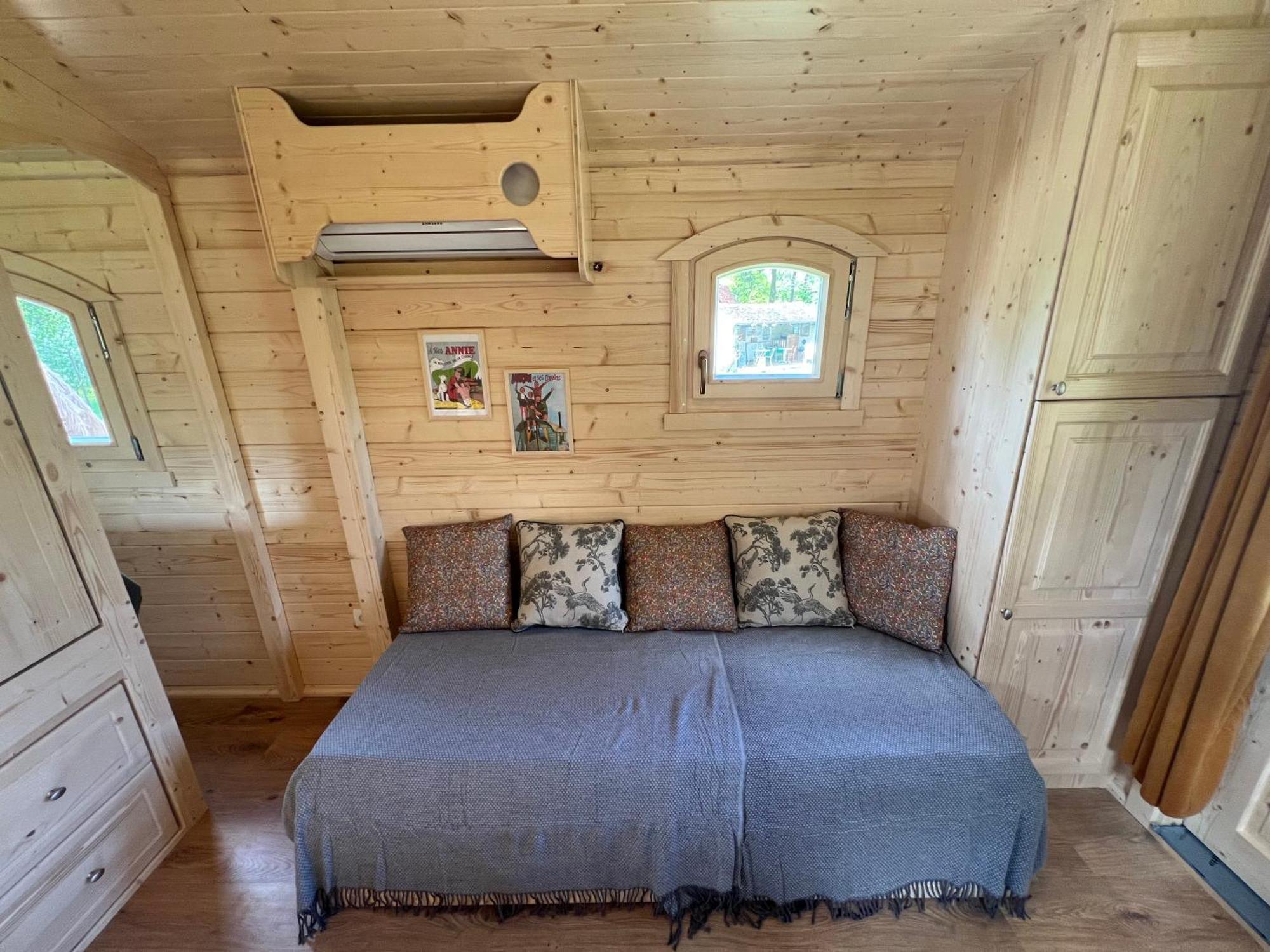 La Roulotte Deluxe De Malpas Bed and Breakfast Quingey Buitenkant foto
